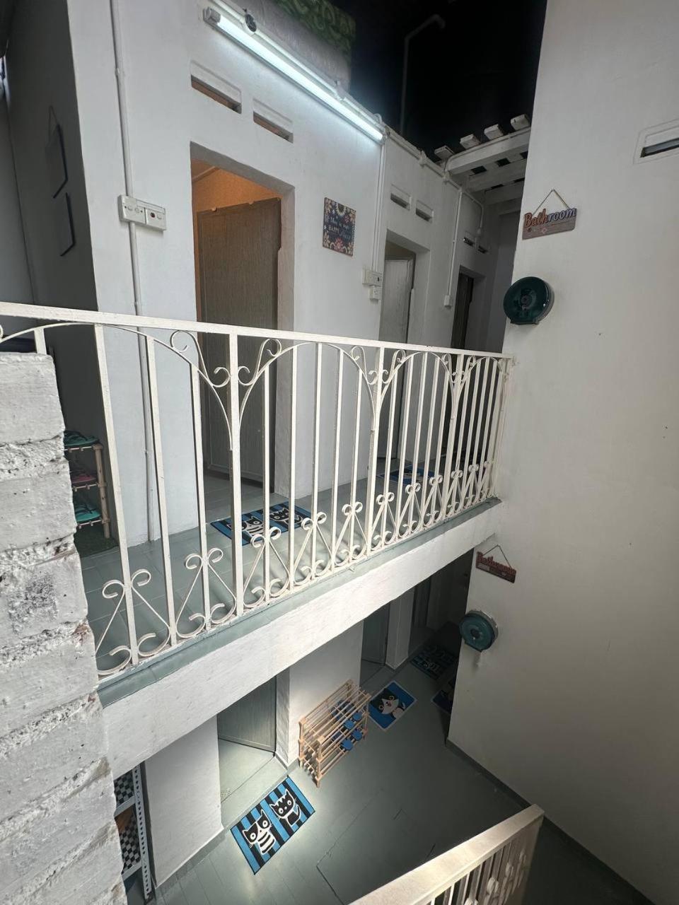 Spot On 90898 Kasturi Alley Guest House & Cat Hotel Malacca Εξωτερικό φωτογραφία